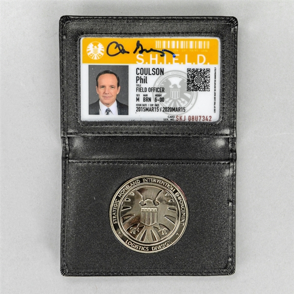  Clark Gregg Autographed Agents of SHIELD Agent Phil Coulson ID Badge With Agents of S.H.I.E.L.D. Wallet
