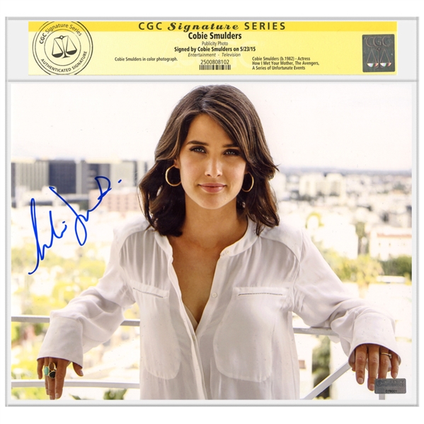 Cobie Smulders Autographed City View 8x10 Photo * CGC Signature Series
