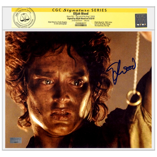 Elijah Wood Autographed 2003 The Lord of the Rings Frodo Baggins 8x10 Photo * CGC Signature Series
