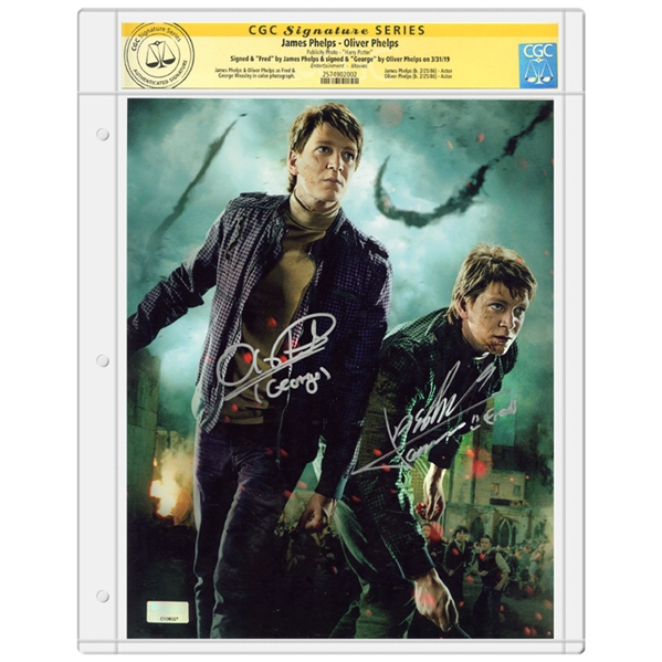 James & Oliver Phelps Autographed Harry Potter Fred & George Weasley 8×10 Photo * CGC SS
