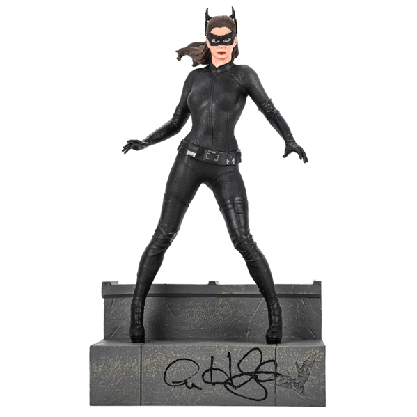 Anne Hathaway Autographed Diamond Select Batman The Dark Knight Rises Catwoman 9" Statue