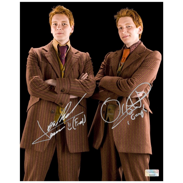   Oliver & James Phelps Autographed Harry Potter Fred & George Weasley 8x10 Photo