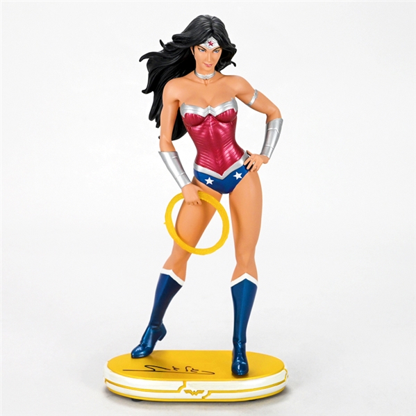 Gal Gadot Autographed DC Collectibles Wonder Woman Statue