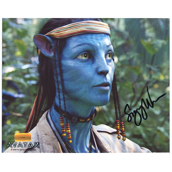 Sigourney Weaver Autographed 8x10 Avatar Dr. Grace Augustine Navi Photo