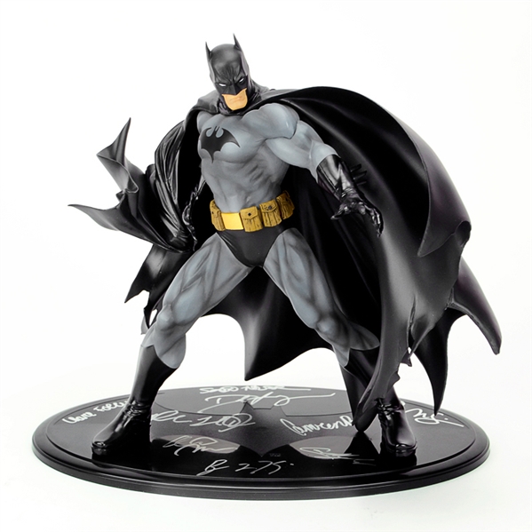 Gotham Cast Autographed Kotobukiya 11" Batman Artfx Statue