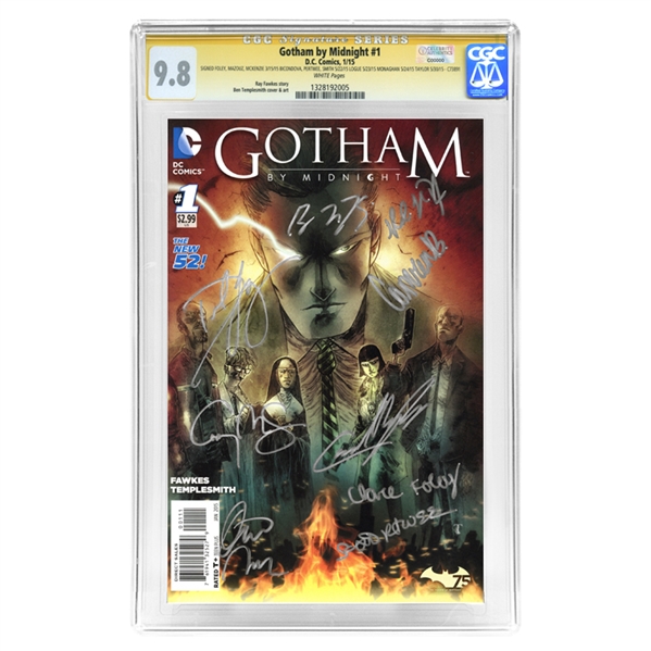 Gotham Cast Autographed Batman CGC Signature Series 9.8 Gotham by Midnight #1 Comic