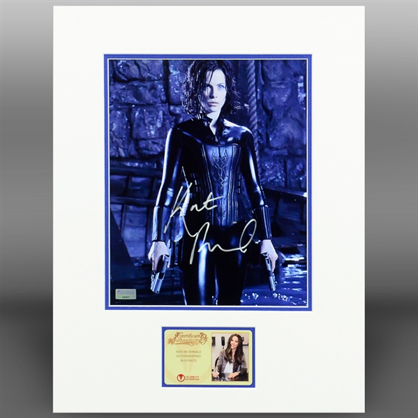 Kate Beckinsale Autographed Underworld: Awakening 8x10 Selene Photo