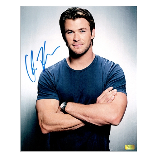 Chris Hemsworth Autographed 8×10 Studio Photo