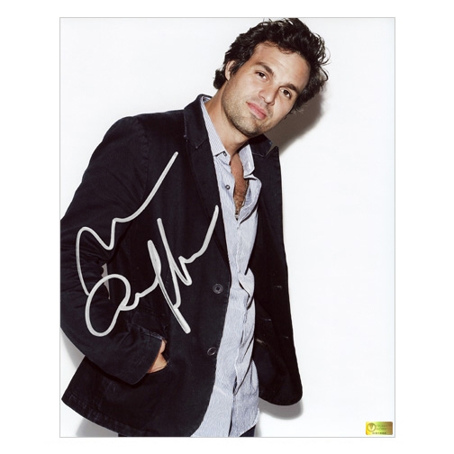 Mark Ruffalo Autographed 8×10 Portrait Photo