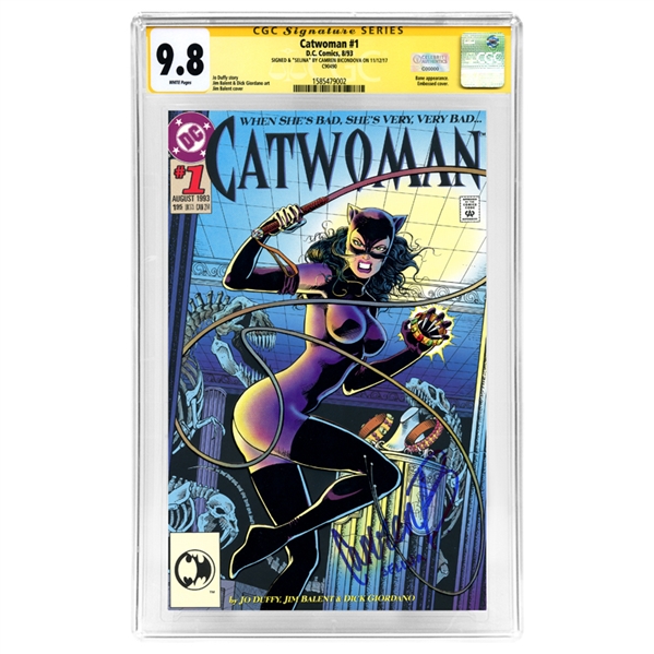 Camren Bicondova Autographed Catwoman #1 CGC Signature Series 9.8 with Embossed Cover 