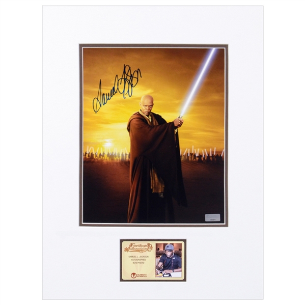 Samuel L. Jackson Autographed 2002 Star Wars Ep. II Attack of the Clones Mace Windu 8x10 Matted Photo