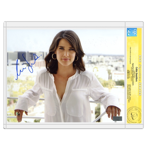 Cobie Smulders Autographed Beach 8x10 Photo * CGC Signature Series