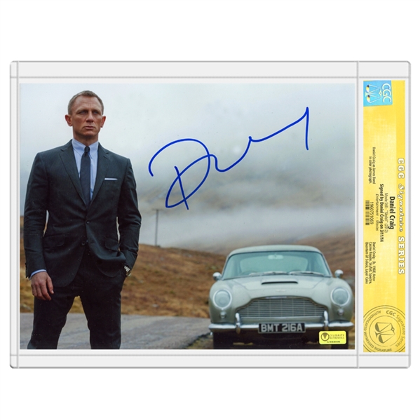Daniel Craig Autographed Skyfall DB5 James Bond 8x10 Photo * CGC Signature Series