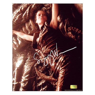 Sigourney Weaver Autographed 8×10 Alien Resurrection Lair Photo