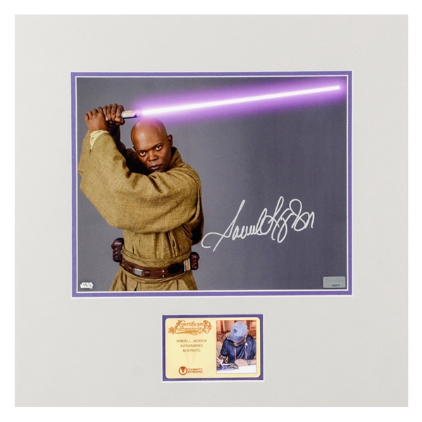 Samuel L. Jackson Autographed Star Wars 8×10 Mace Windu Close Up Matted Photo