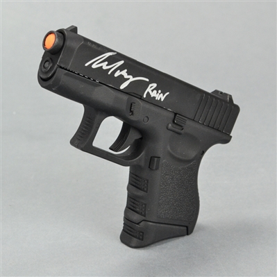 Michelle Rodriguez Autographed 2002 Resident Evil Replica Gun with 'Rain' Inscription 