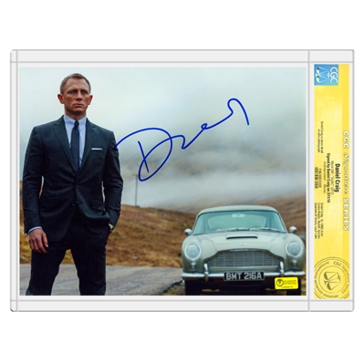 Daniel Craig Autographed Skyfall DB5 James Bond 8x10 Photo * CGC Signature Series