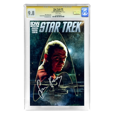 Simon Pegg Autographed 2013 Star Trek #19 CGC Signature Series 9.8