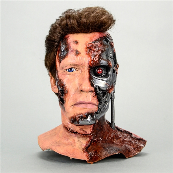 Arnold Schwarzenegger Autographed 1:1 Scale Life-Like Terminator Bust