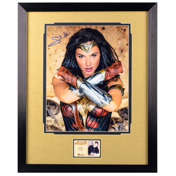 Gal Gadot Autographed Wonder Woman Princess Diana 11x14 Framed Photo