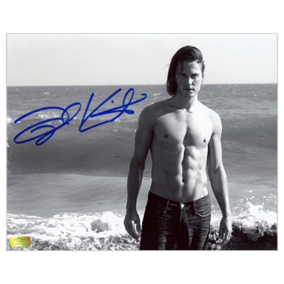 Taylor Kitsch Autographed 8×10 Beach Photo