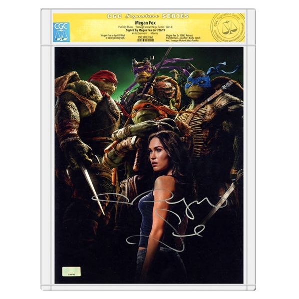 Megan Fox Autographed Teenage Mutant Ninja Turtles 8×10 Photo * CGC Signature Series
