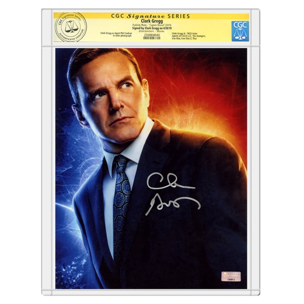 Clark Gregg Autographed Captain Marvel Agent Coulson 8x10 Photo * CGC Signature Series