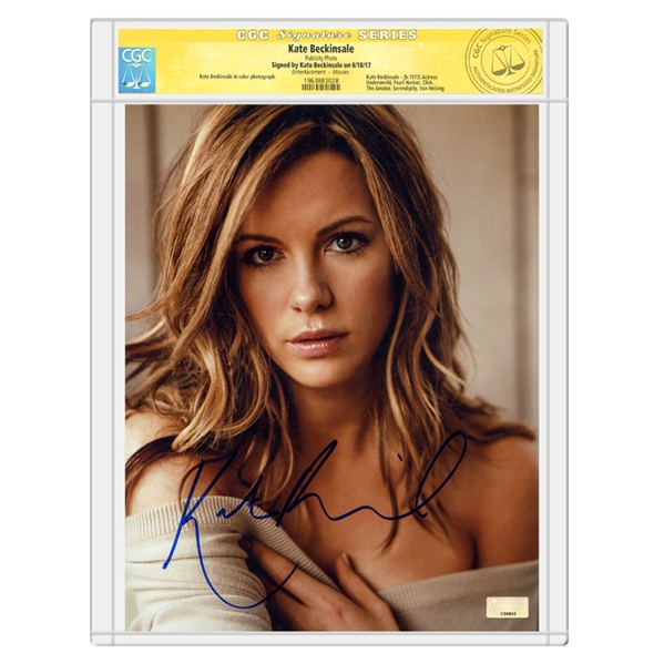 Kate Beckinsale Autographed 8x10 Studio Photo * CGC Signature Series
