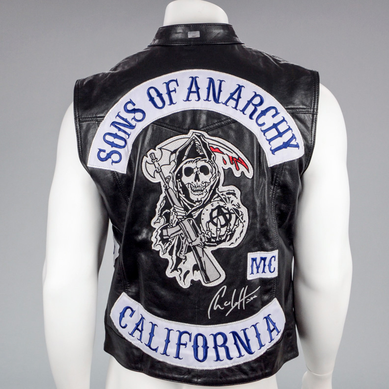 Lot Detail - Charlie Hunnam Autographed Sons of Anarchy SAMCRO Leather Vest