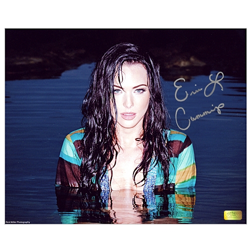 Erin Cummings Autographed Emerging 8x10 Photo