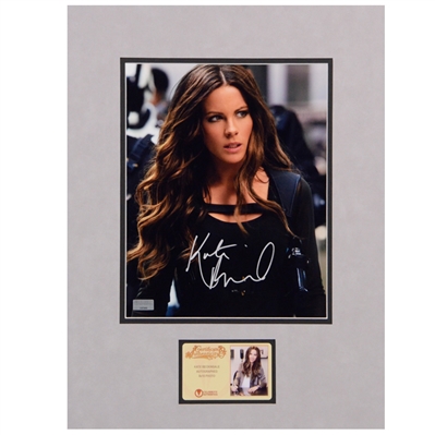 Kate Beckinsale Autographed Total Recall Lori Quaid 8x10 Matted Photo