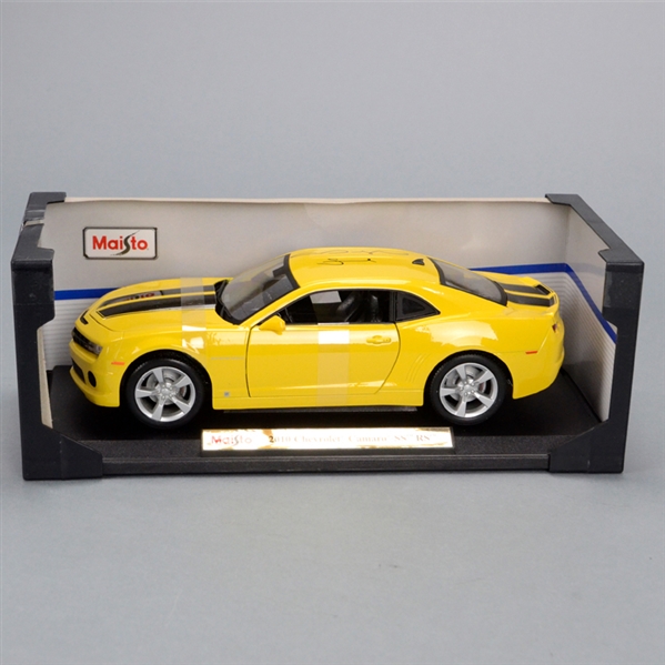 Megan Fox Autographed Transformers Bumblebee 1:18 Scale Die-Cast 2010 Chevy Camaro SS RS Special Edition