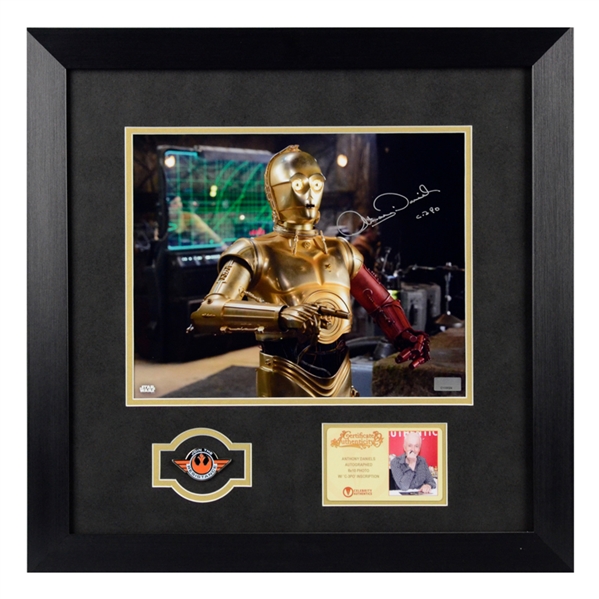 Anthony Daniels Autographed Star Wars C-3PO 8x10 Photo Framed With Rebel Resistence Pin
