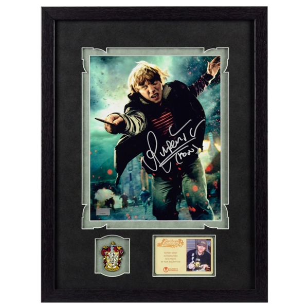 Rupert Grint Autographed Harry Potter Ron Weasley 8x10 Photo with Gryffindor Pin