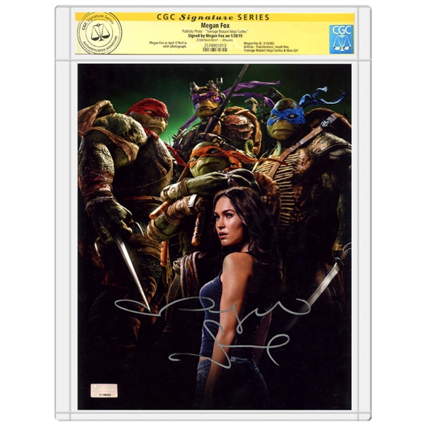 Megan Fox Autographed Teenage Mutant Ninja Turtles April ONeil 8×10 Photo * CGC Signature Series