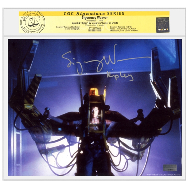 Sigourney Weaver Autographed Aliens Ellen Ripley Power Loader 8x10 Photo * CGC SS