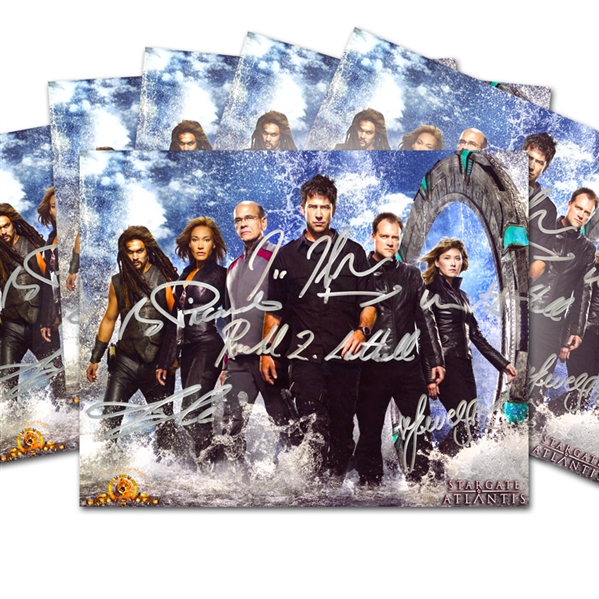 Lot of 6 (Horizontal) Stargate: Atlantis Jason Momoa, Jewel Staite, Joe Flanigan, Rachel Luttrell, Robert Picardo, David Hewlett Cast Autographed 8x10 Photos * Staite Letters of Authenticity