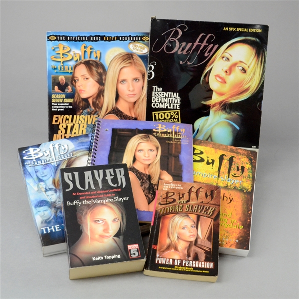 Clare Kramer Personal Collection of Buffy the Vampire Slayer Books, Magazines and Planner * 7 Total Items