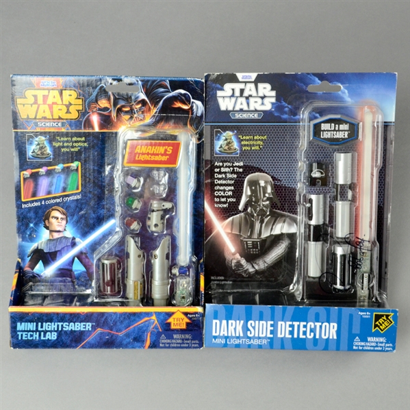 Clare Kramer Star Wars Science Mini Lightsaber Kits * Dark Side Detector Signed by Daniel Logan