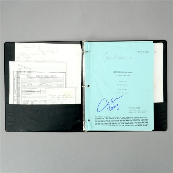 Clare Kramer Production Used Buffy the Vampire Slayer Season 5, Episode #5: No Place Like Home Script Set in Binder
