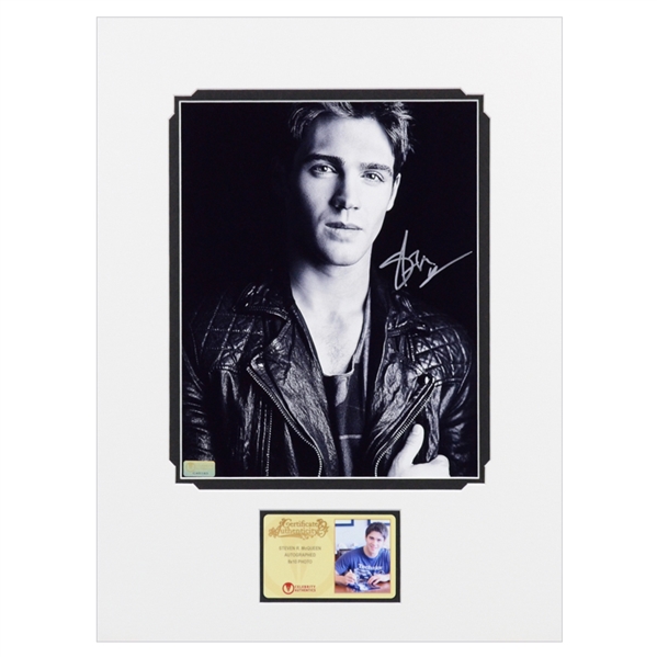 Steven McQueen Autographed Black and White 8x10 Matted Photo