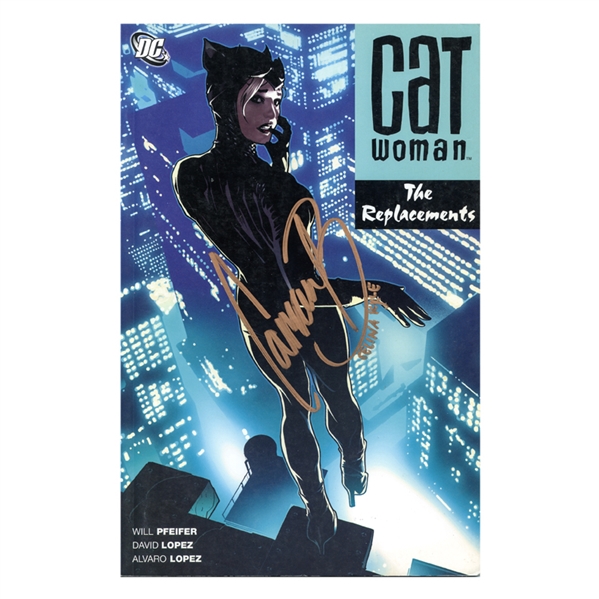 Camren Bicondova Autographed Catwoman The Replacements Comic with SK Inscription
