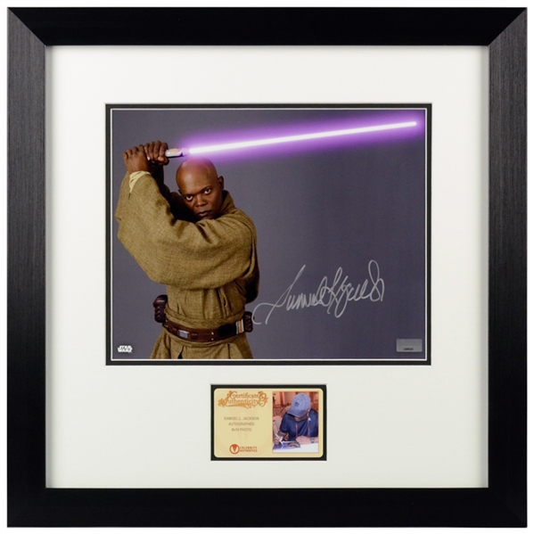 Samuel L. Jackson Autographed Star Wars Mace Windu Close Up 8x10 Framed Photo