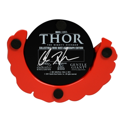 Chris Hemsworth Autographed Gentle Giant Thor The Mighty Avenger 1/6 Scale Bust