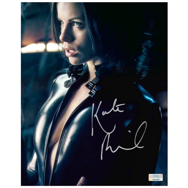 Kate Beckinsale Autographed Underworld: Evolution Selene Death Dealer 8x10 Photo