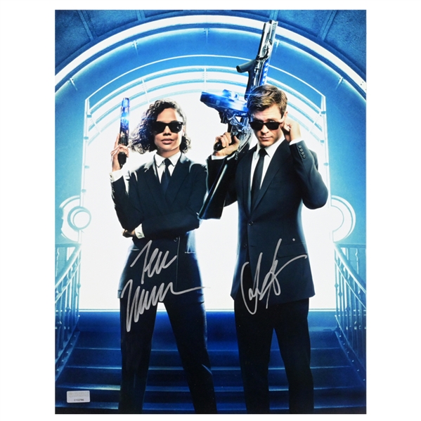 Tessa Thompson, Chris Hemsworth Autographed Men in Black: International Agent H and M 11x14 Photo