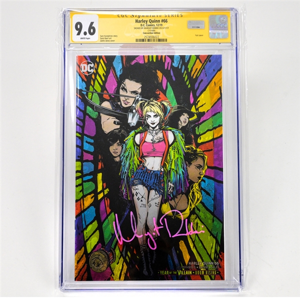 Margot Robbie Autographed 2019 Harley Quinn #66 * Convention Variant Birds of Prey Movie Foil Cover CGC SS 9.6