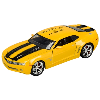  Megan Fox Autographed Transformers Bumblebee 2006 Camaro 1:24 Scale Die-Cast Car