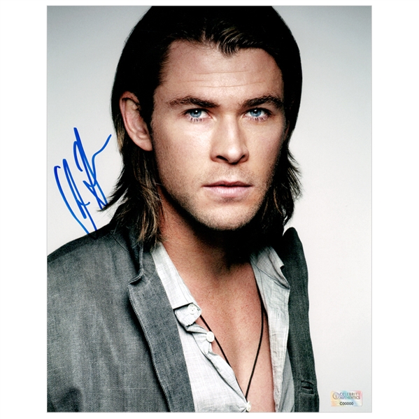 Chris Hemsworth Autographed Dashing 8x10 Studio Photo