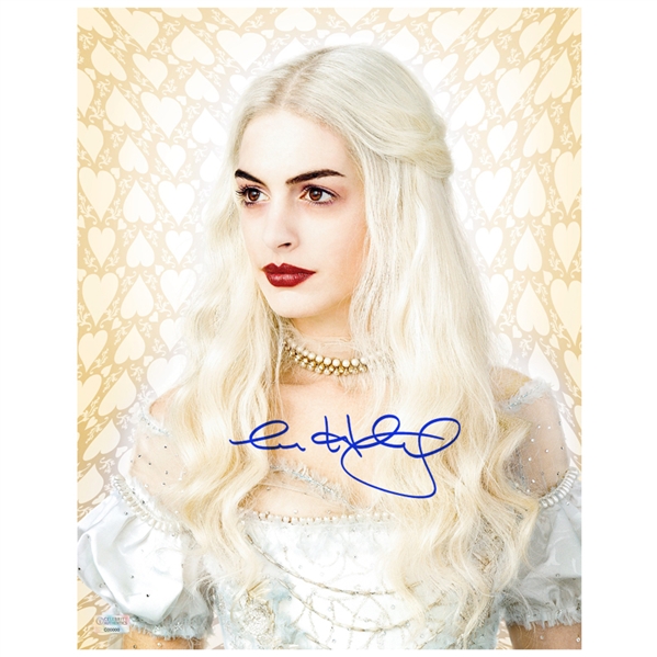 Anne Hathaway Autographed 2010 Alice in Wonderland White Queen 11x14 Photo